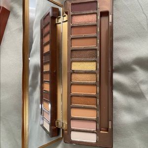 Urban Decay Naked Honey eyeshadow palette